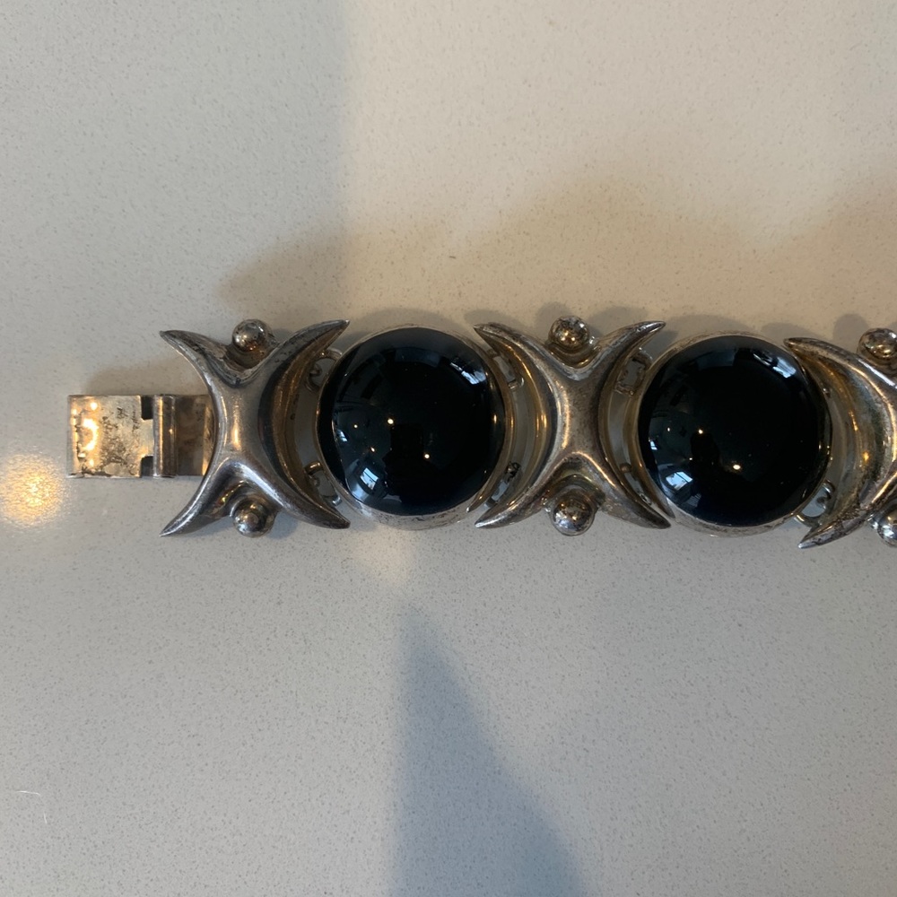 Vintage Silver & Black Onyx Bracelet - Picture 3 of 5